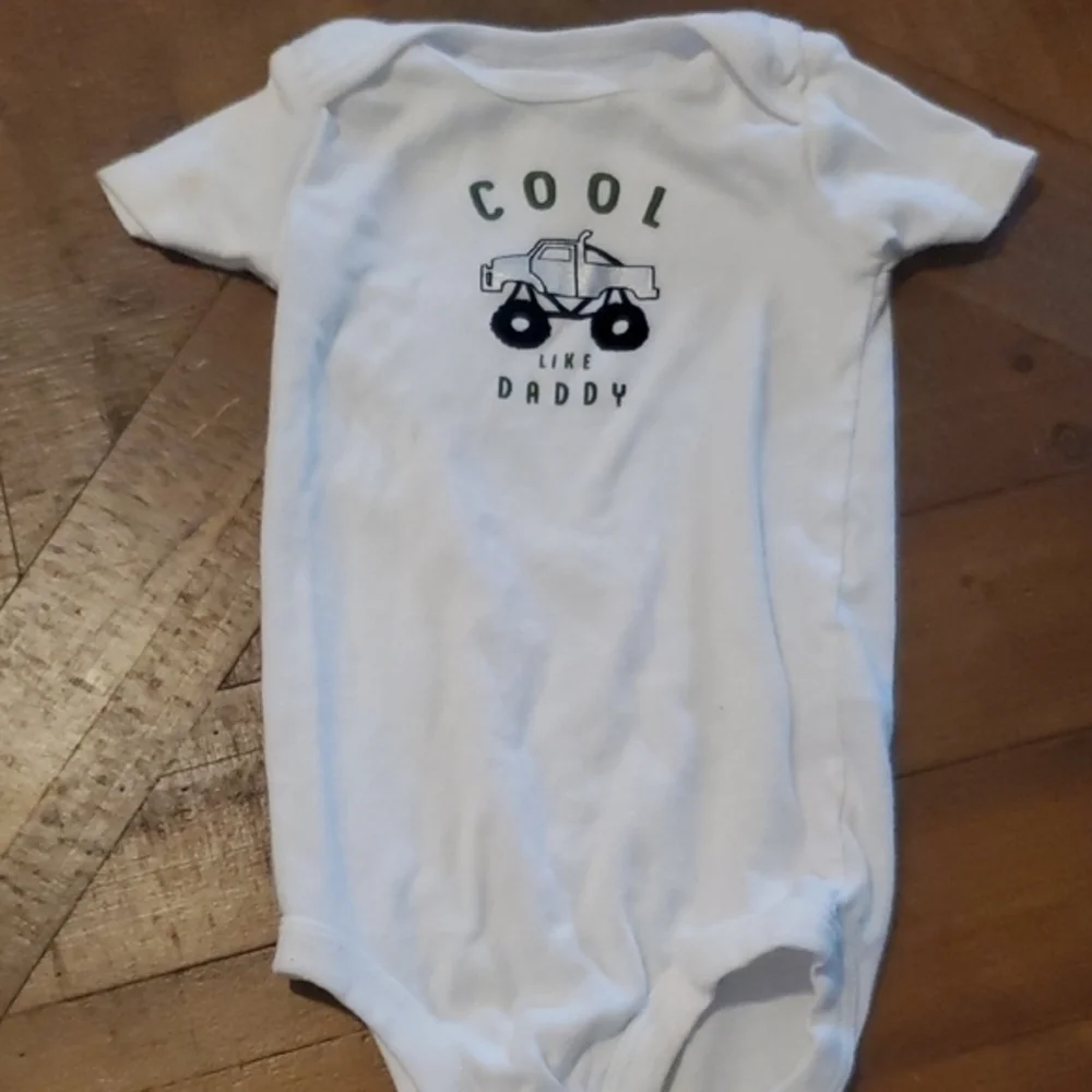 🐻 Carter's White Bodysuit with Truck Graphic